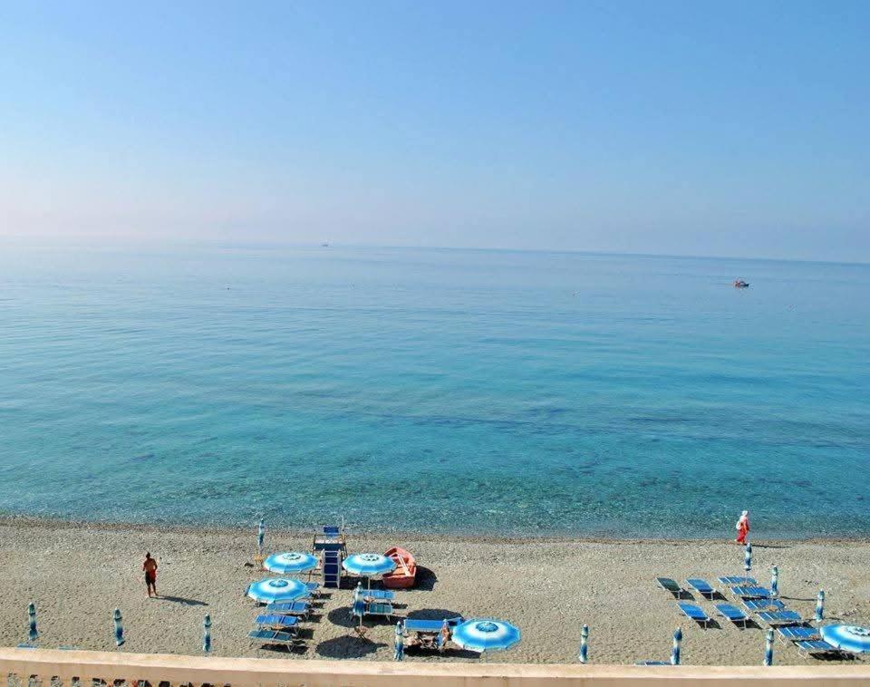 Hotel Savoy Varazze Extérieur photo