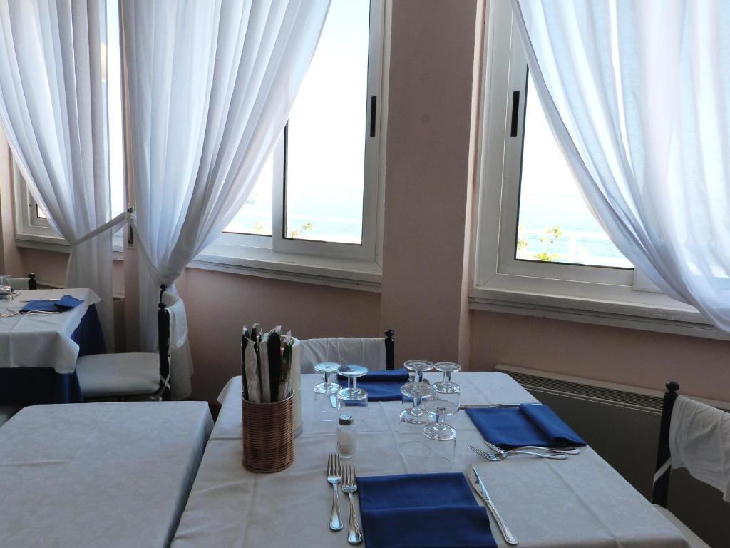 Hotel Savoy Varazze Extérieur photo